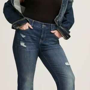 NWOT Torrid Bombshell High-Rise Distressed Straight Jean, Sz 22 S